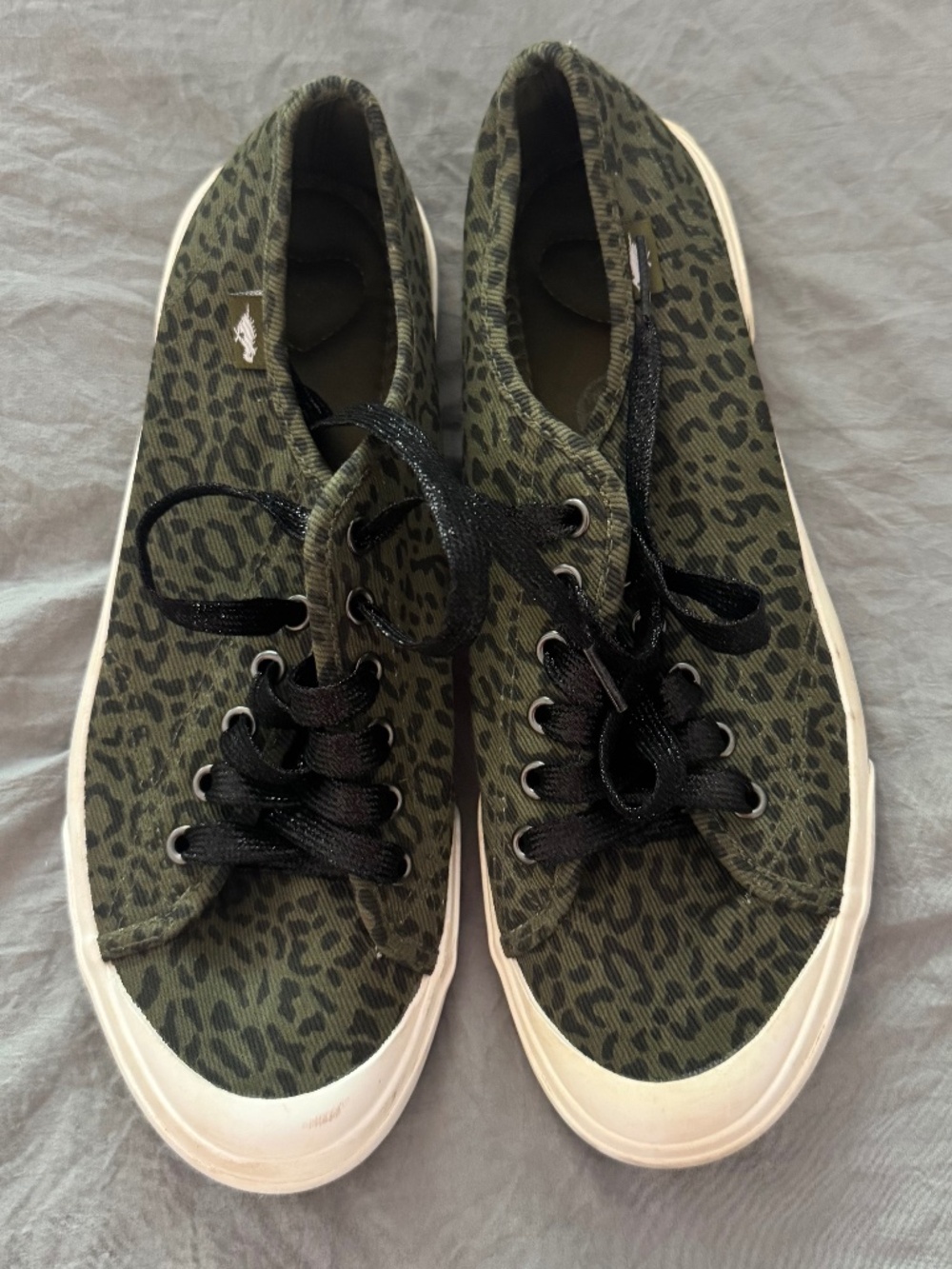 Women's Rocket Dog shoes green Sz 11